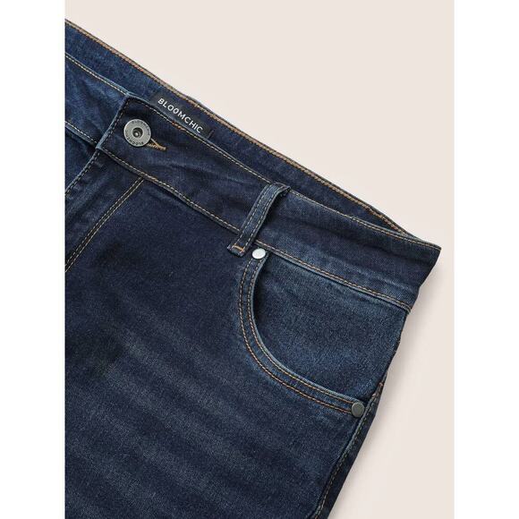 Size 24 BloomChic Bootcut Very Stretchy Mid Rise Medium Wash Sculpt Waist Jeans - Picture 5 of 6